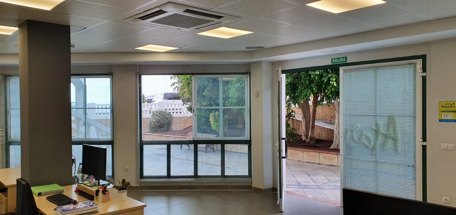 Premises for sale in Arico