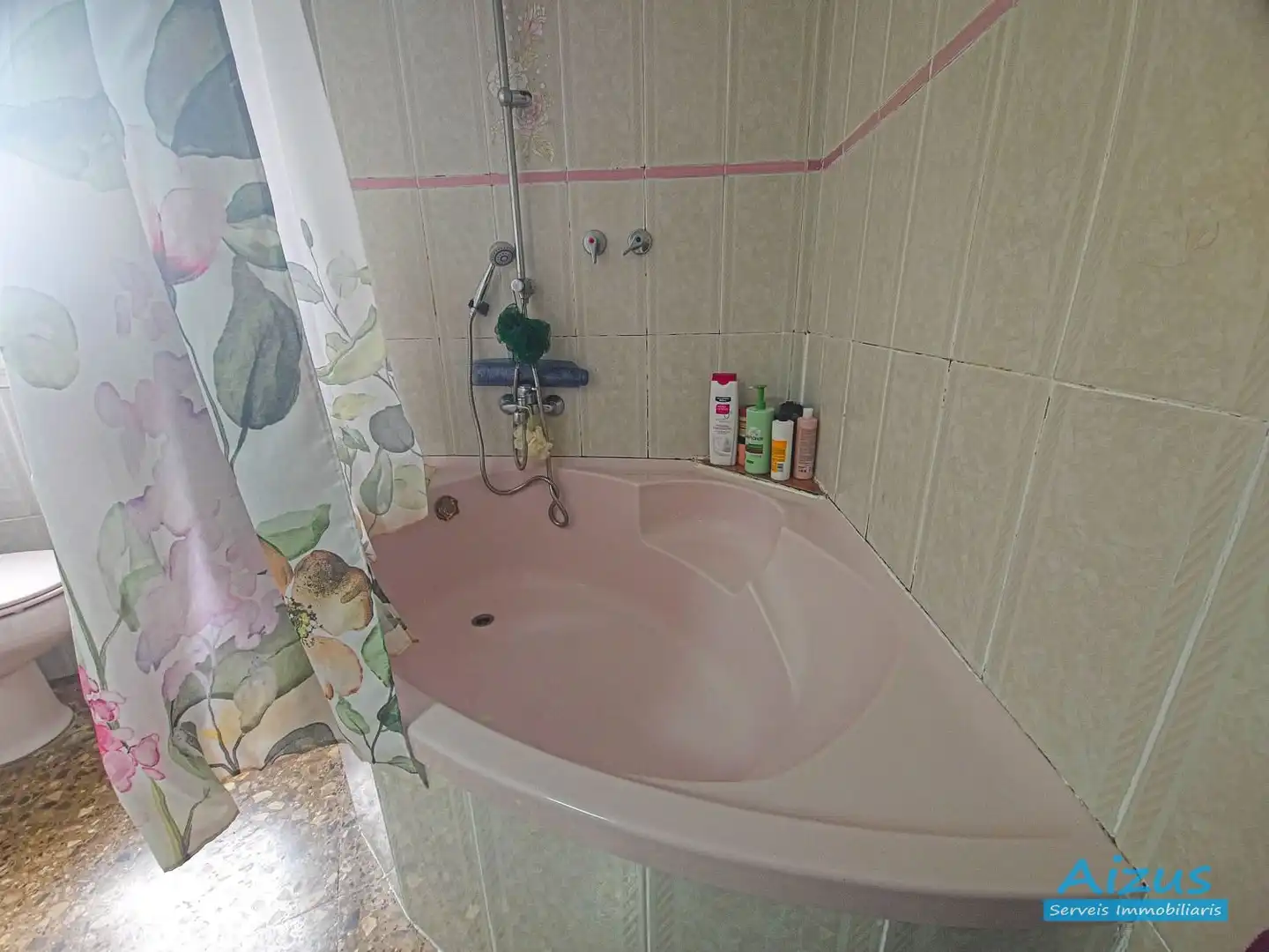 Bany de Casa adosada en venda en Ripollet amb Aire condicionat, Calefacció i Forn