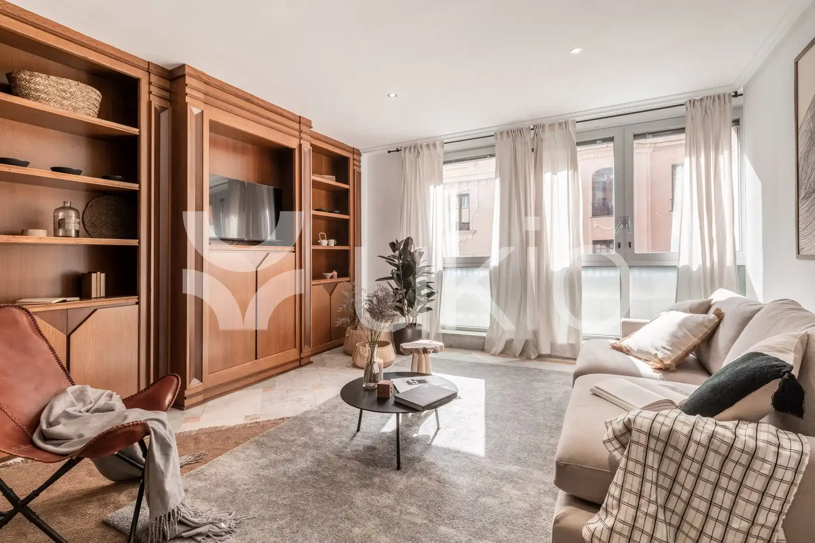 Sala de estar de Apartamento de alquiler en Madrid con Aire acondicionado, Calefacción y Amueblado