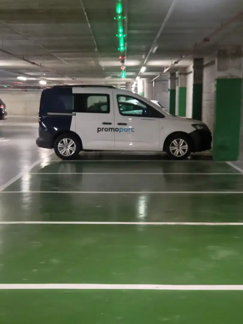 Garage zur Miete in Carrer de les Ciències, 53, Granvia LH