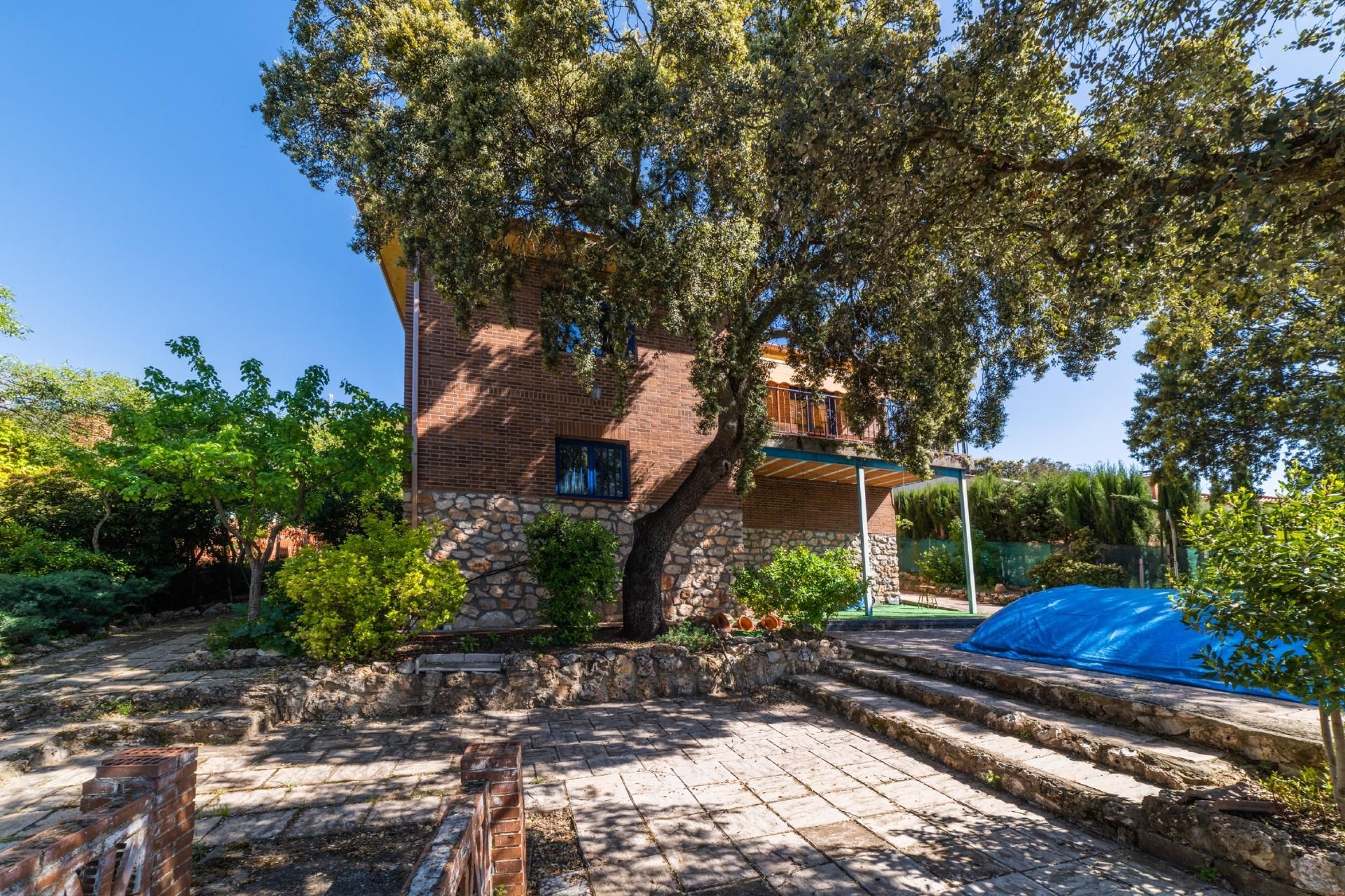 Jardí de Casa o xalet en venda en Fuentenovilla amb Aire condicionat, Calefacció i Jardí privat