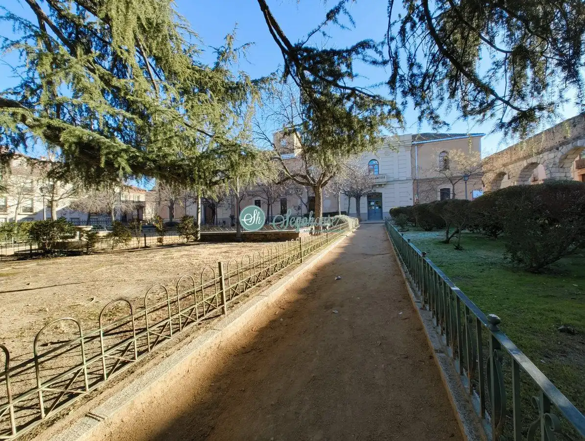 Exterior view of Flat for sale in Segovia  with Air Conditioner, Heating and Balcony