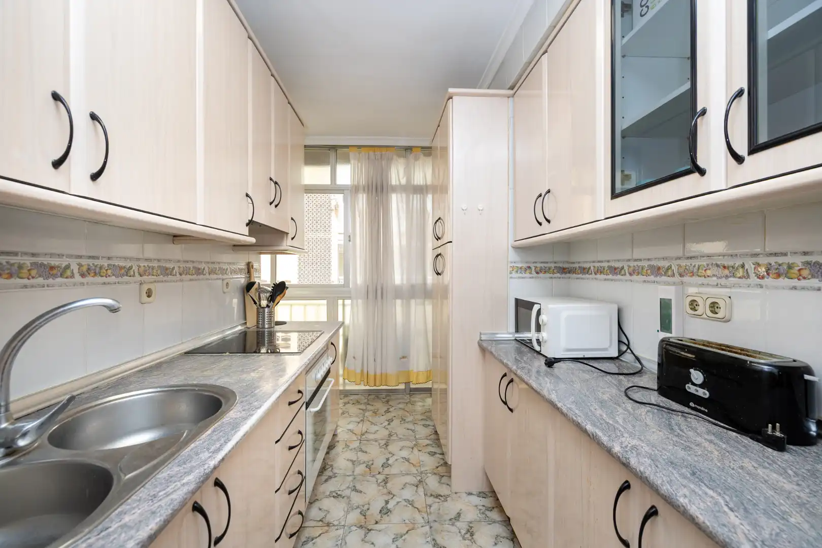 Küche von Wohnung zur Miete in Granada mit Klimaanlage, Möbliert und Waschmaschine