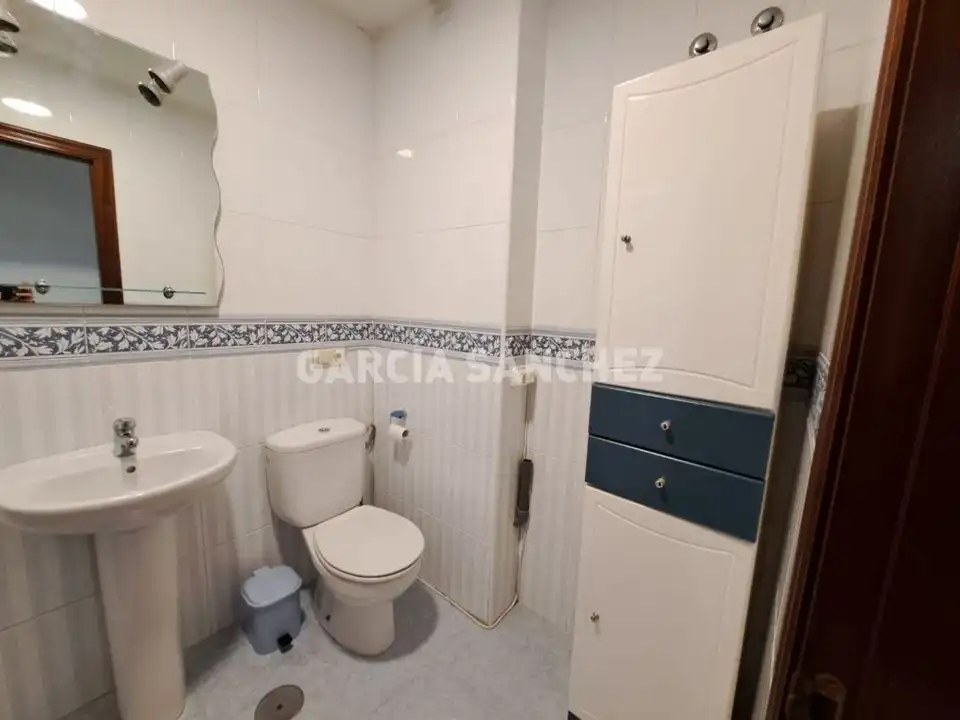 Bathroom of Flat for sale in Boiro  with Terrace, Storage room and Oven