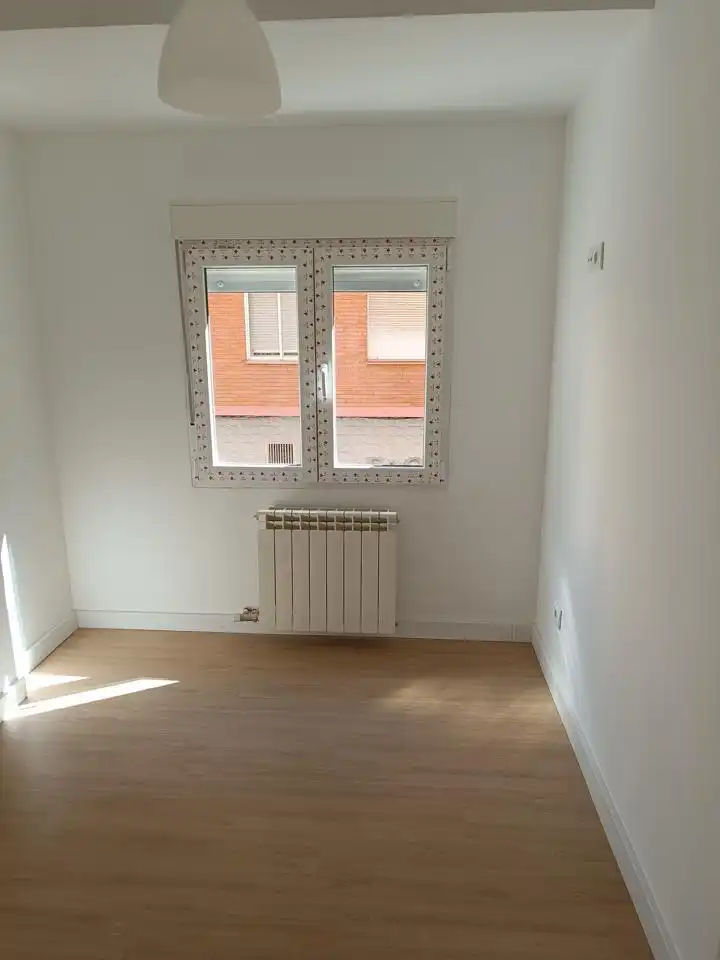 Bedroom of Flat for sale in Zaragoza  with Heating and Terrace