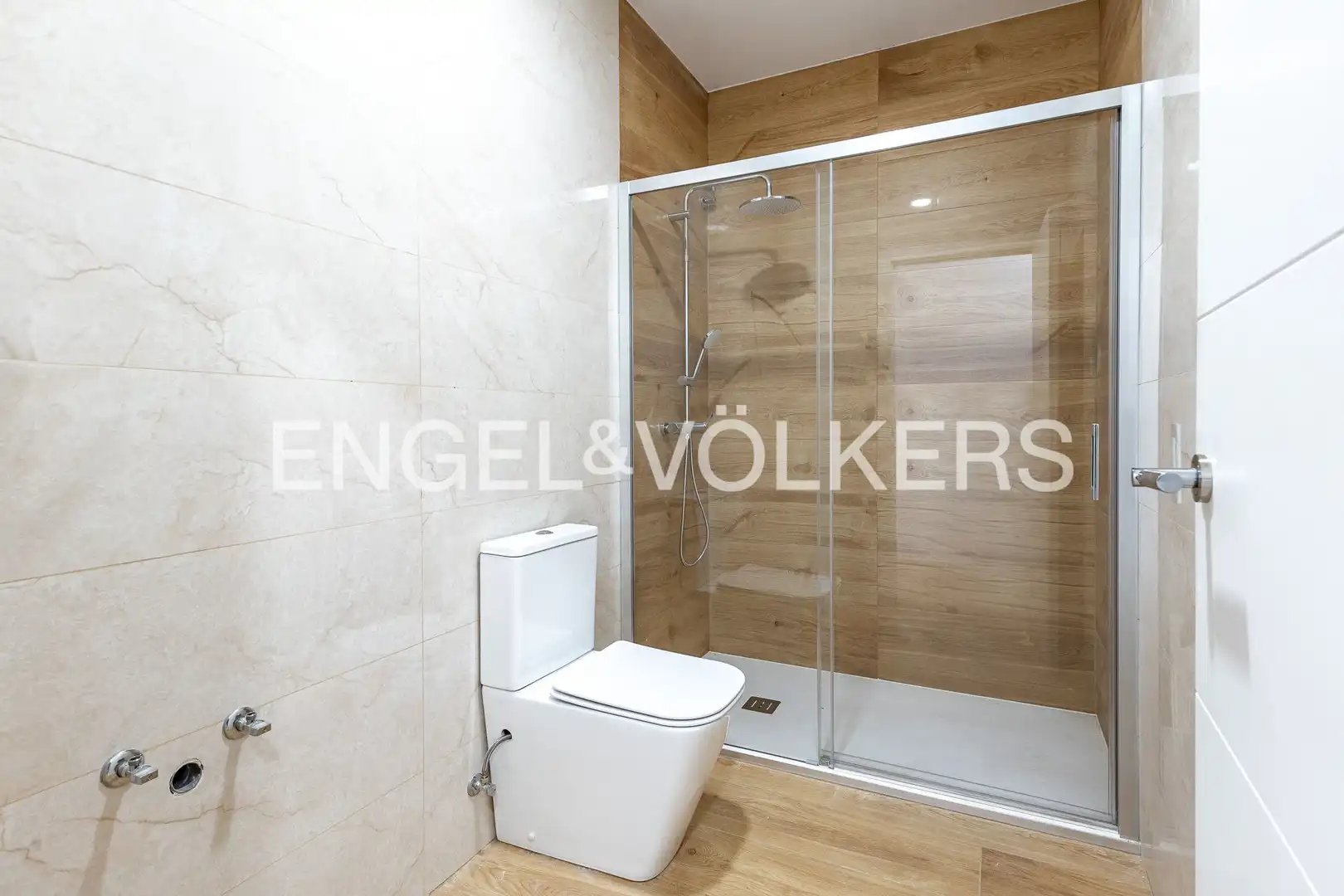 Baño de Casa o chalet en venta en Mataró con Aire acondicionado, Calefacción y Trastero
