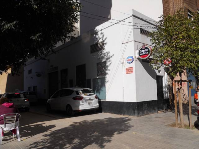 Local comercial en Venta en Torrefiel