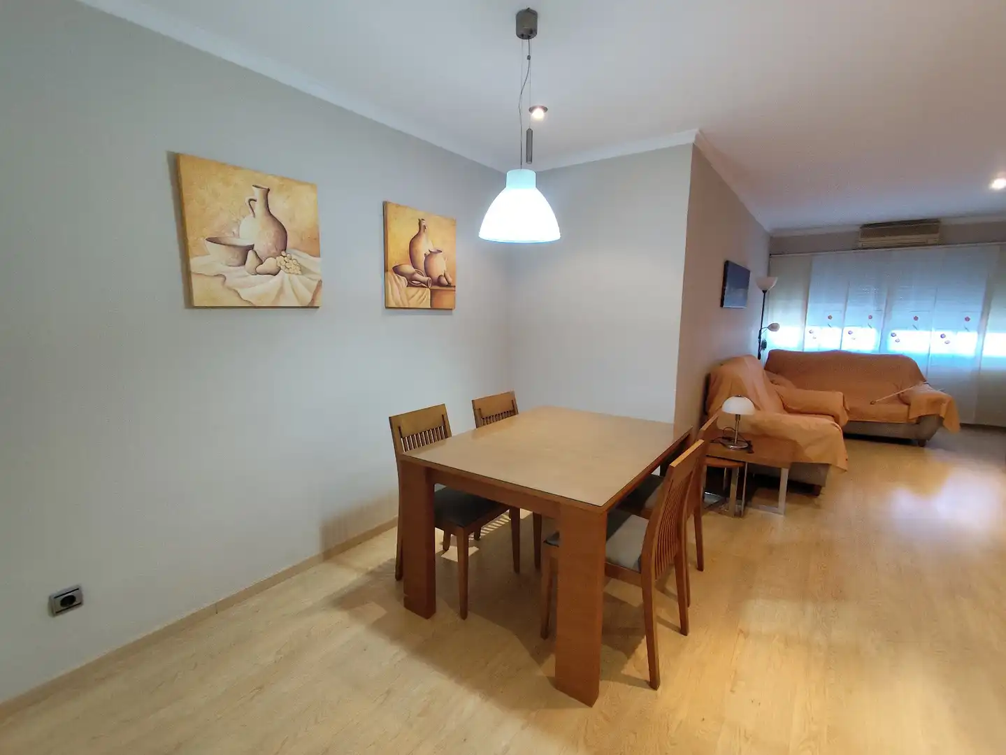 Dining room of Flat for rent in Valencia  with Air Conditioner, Furnished and Washing machine