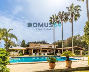 Vista exterior de Finca rústica de lloguer en Sa Pobla amb Aire condicionat i Piscina