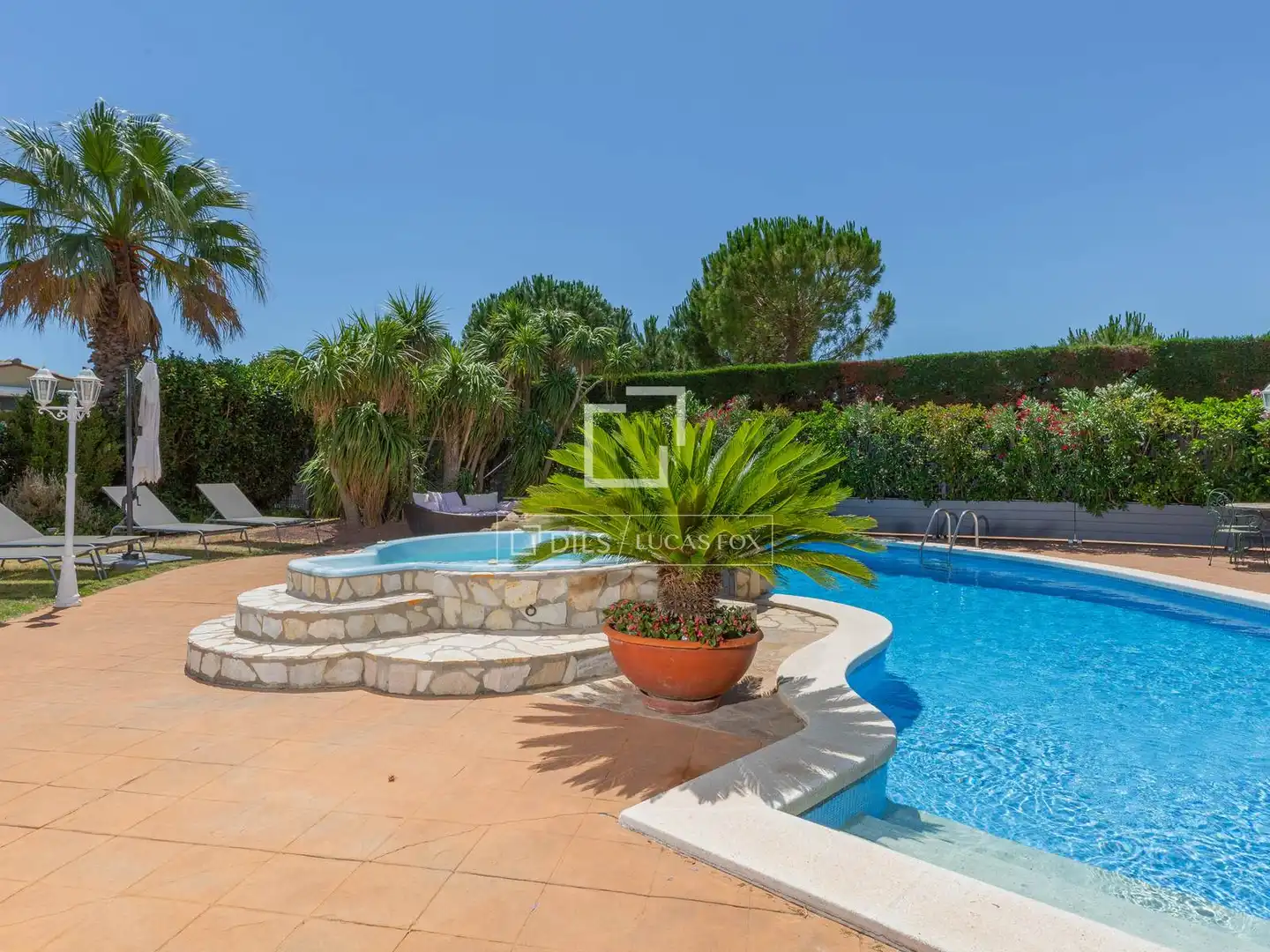Chalet con piscina en venta en Peralada, imagen 9