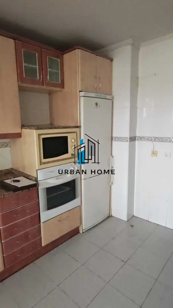 Kitchen of Flat for sale in San Andrés del Rabanedo  with Heating, Terrace and Storage room