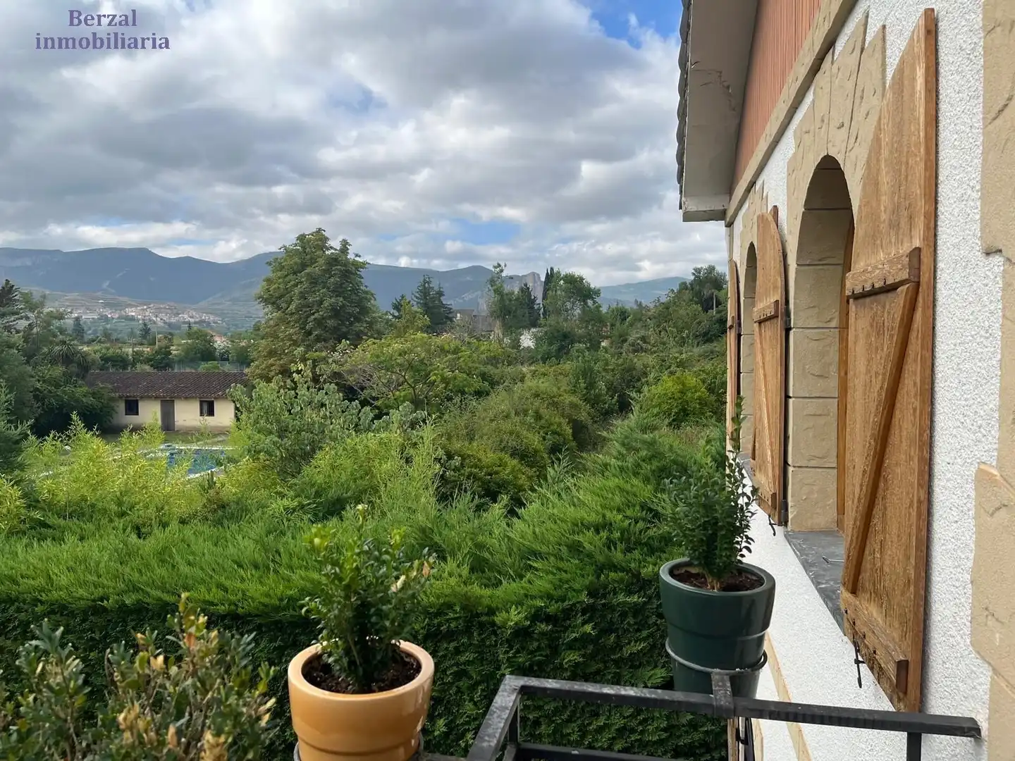 Jardí de Casa o xalet en venda en Nalda amb Jardí privat, Terrassa i Traster