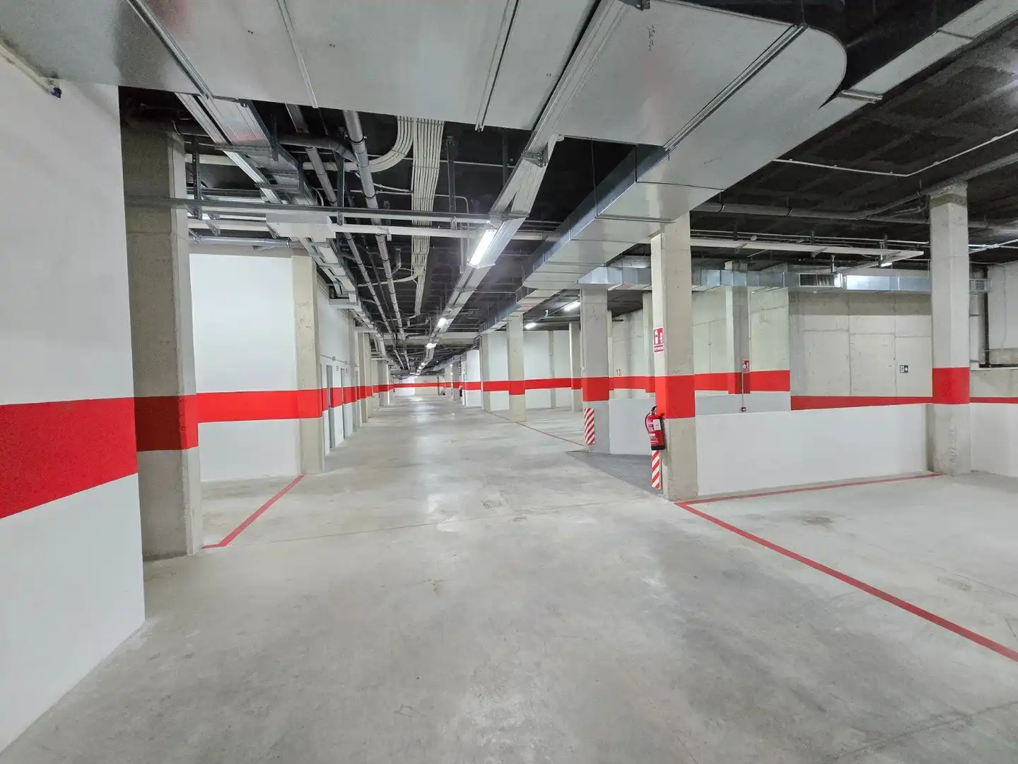 Aparcament de Apartament en venda en Orihuela amb Jardí privat, Terrassa i Piscina