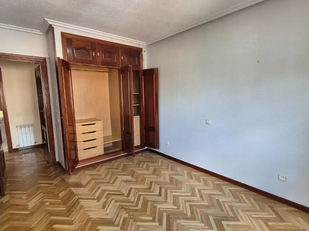 Schlafzimmer von Wohnung zum Verkauf in  Madrid Capital mit Klimaanlage und Terrasse
