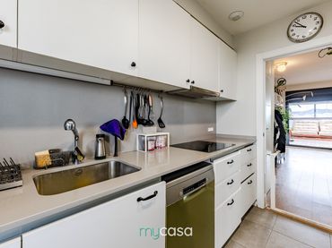 Piso con piscina en venta en Carrer Jardí del Pessebre Vivent