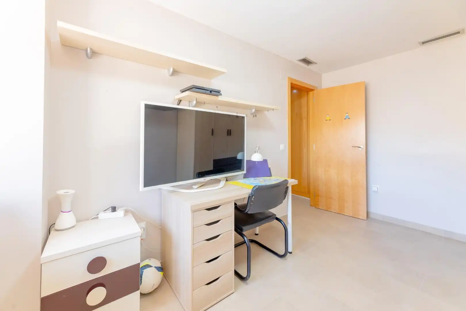 Habitación de Piso de alquiler en Catarroja con Aire acondicionado, Calefacción y Amueblado