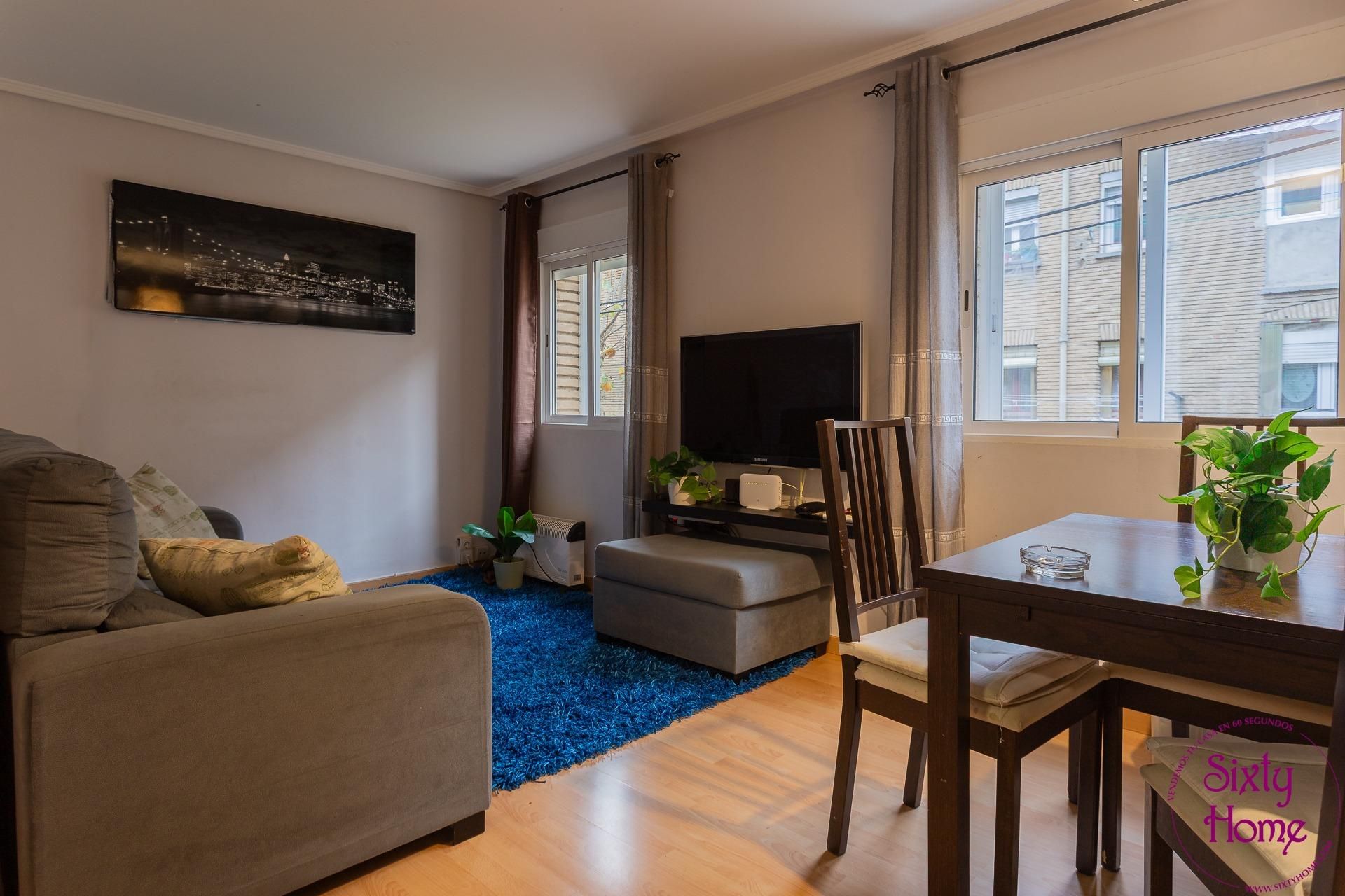 Pis en venda a Calle Grupo Andrea Casamayor, 2, Las Fuentes