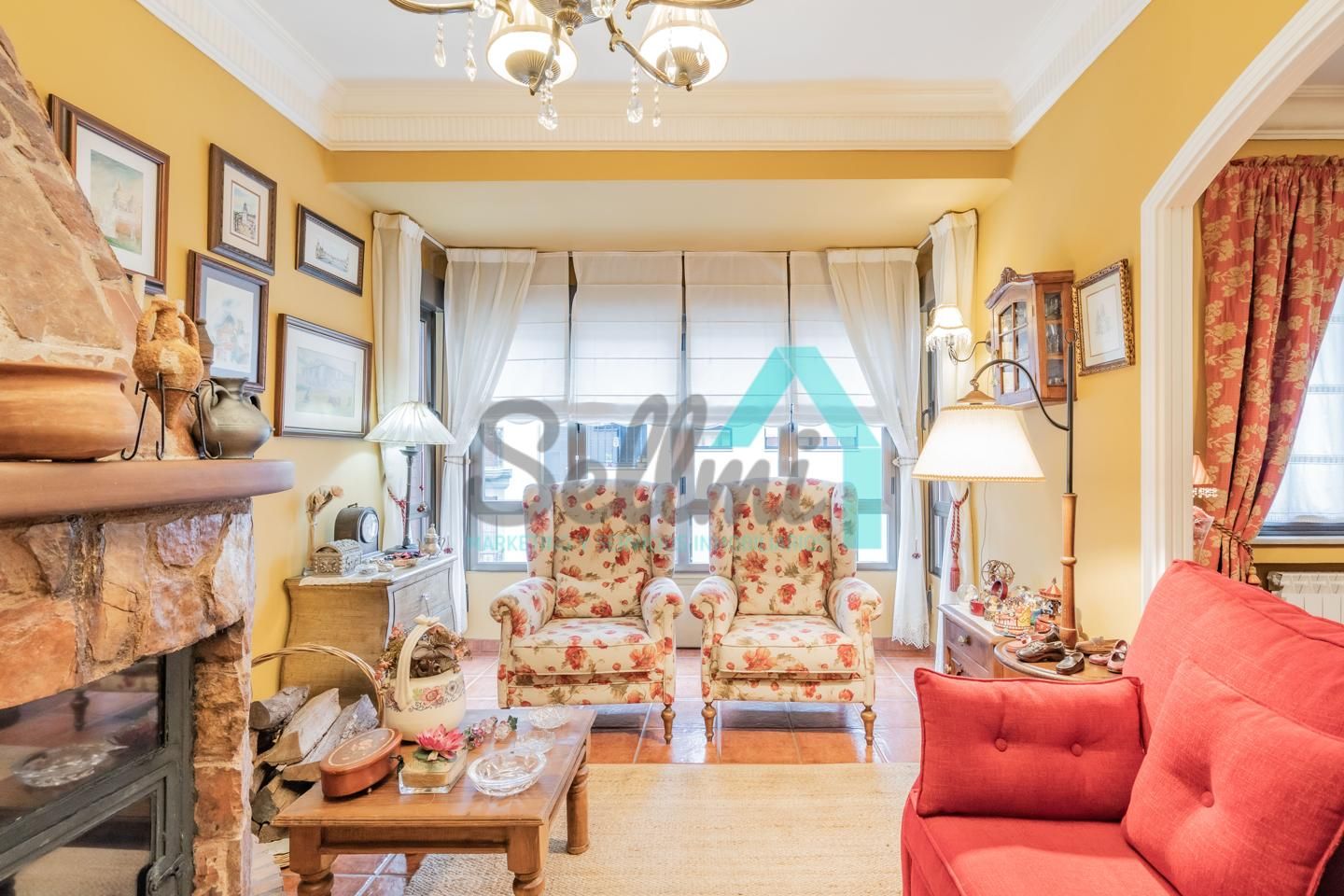 Sala d'estar de Pis en venda en Mieres (Asturias) amb Calefacció i Parquet
