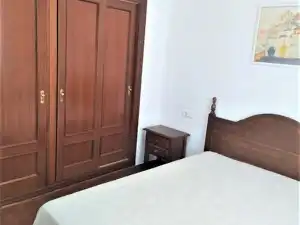 Dormitori de Pis de lloguer en Ronda amb Moblat