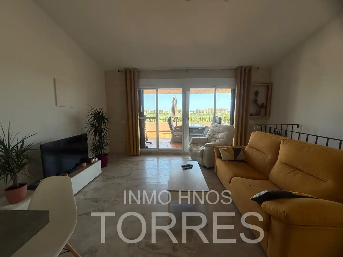 Sala d'estar de Casa o xalet en venda en Peñíscola / Peníscola amb Aire condicionat, Jardí privat i Terrassa