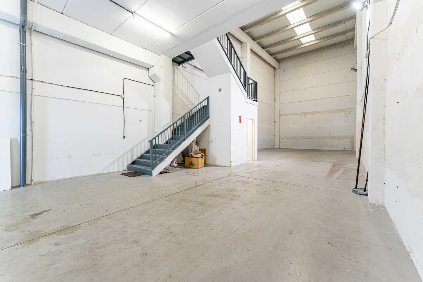 Nave industrial en venta en Arroyomolinos (Madrid)