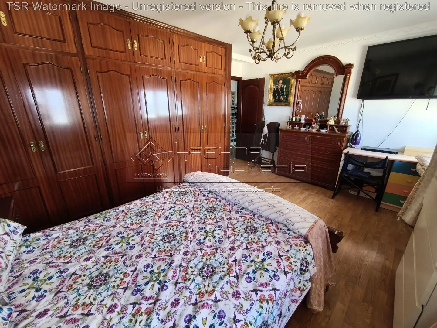 Habitación de Piso en venta en Cádiz con Aire acondicionado, Terraza y Piscina comunitaria