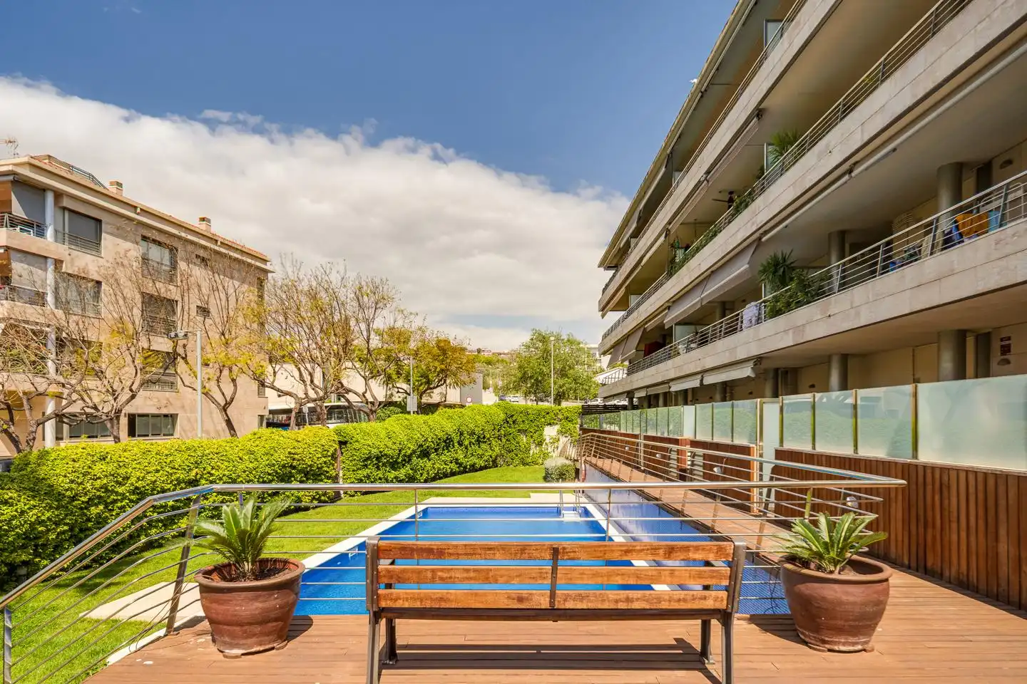 Terrasse von Erdgeschoss zum Verkauf in El Masnou mit Klimaanlage, Heizung und Parkett