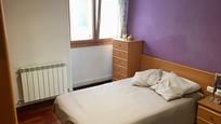 Schlafzimmer von Wohnung zum verkauf in Soraluze / Plasencia de las Armas mit Abstellraum und Möbliert