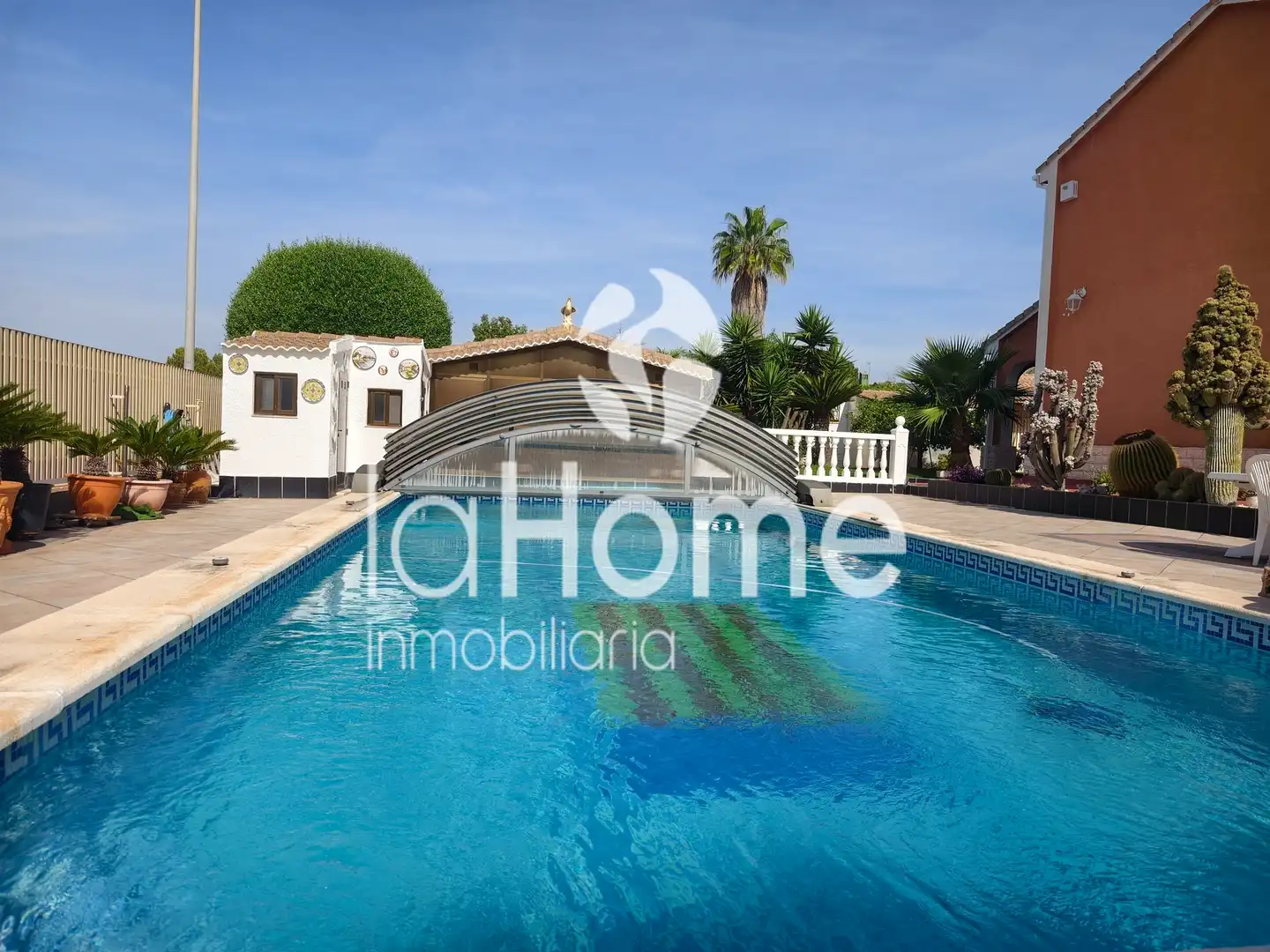 Piscina de Casa o xalet en venda en San Antonio de Benagéber amb Aire condicionat, Calefacció i Jardí privat
