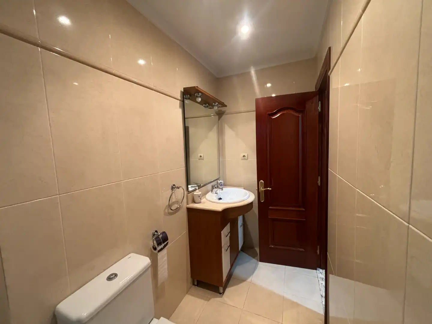 Baño de Piso en venta en Gijón  con Calefacción