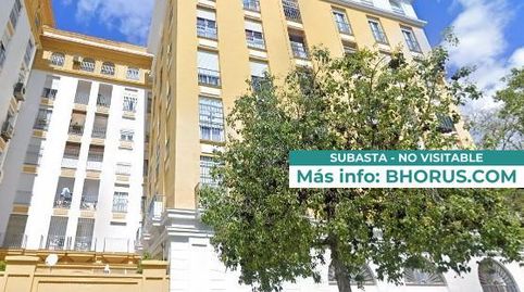 Foto 2 de Piso en venta en Cueva de la Pileta, 1, Urbadiez - Entrepuentes, Sevilla Capital
