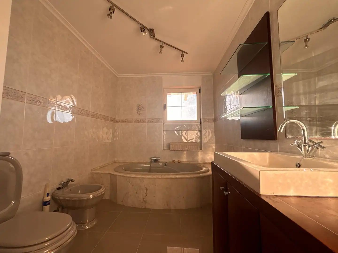Bathroom of Houses for sale in Santa Cruz de Bezana  with Heating, Private garden and Terrace