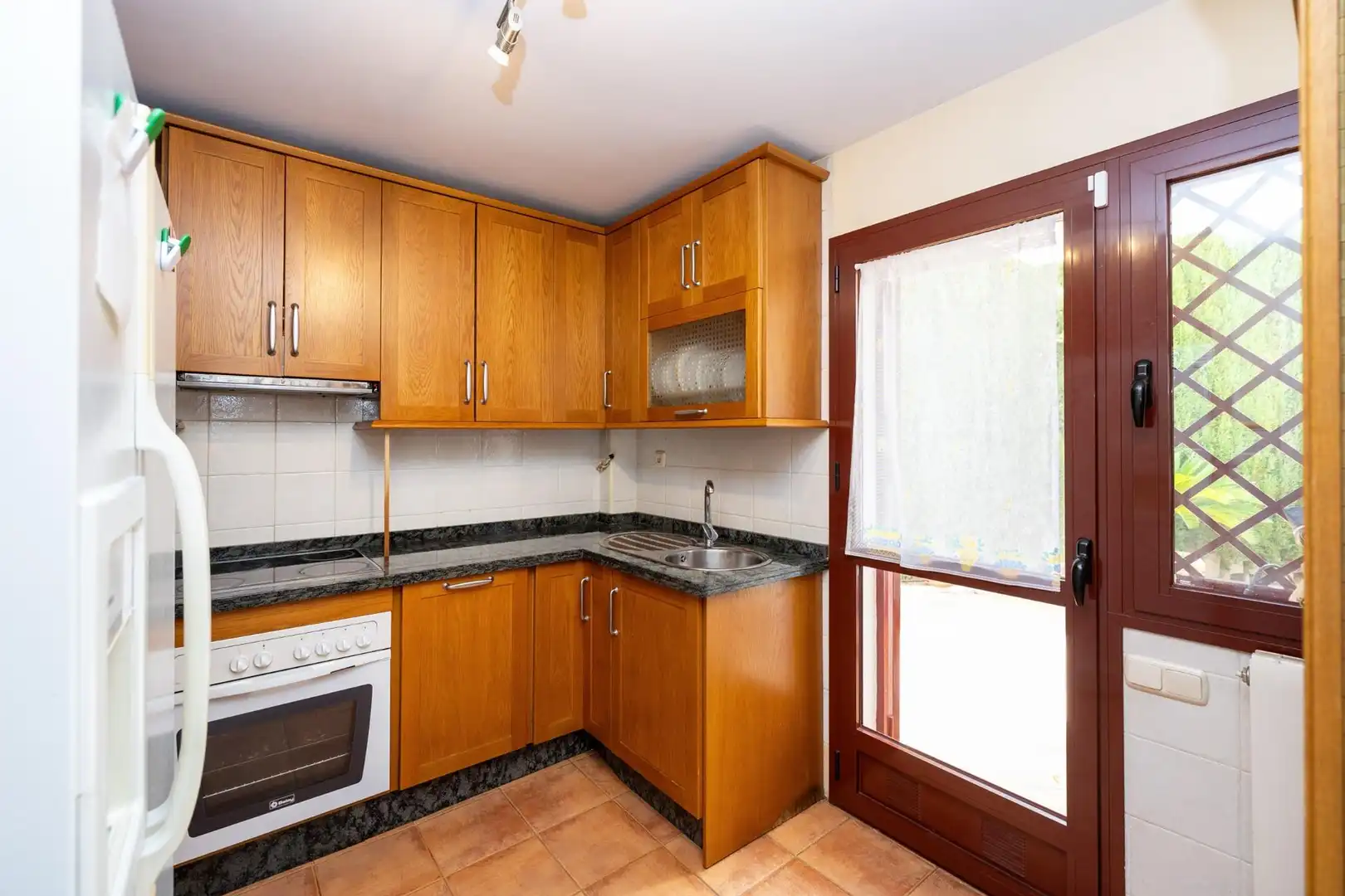 Kitchen of Houses for sale in Granada  with Heating, Private garden and Terrace