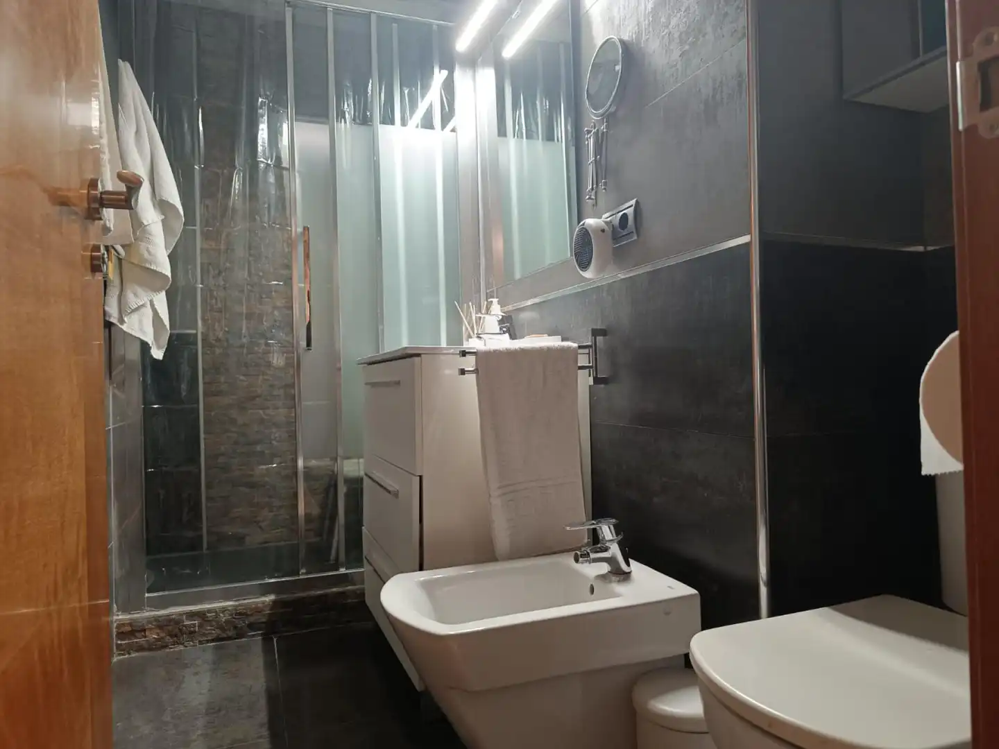 Badezimmer von Einfamilien-Reihenhaus zum Verkauf in Reus mit Heizung