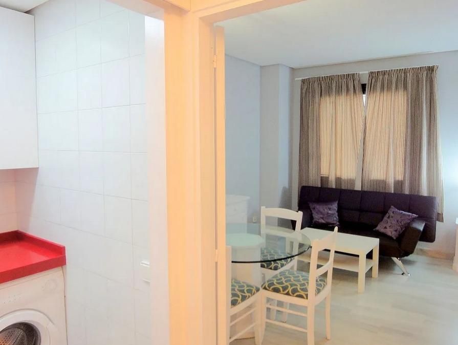 Bedroom of Flat to rent in Móstoles  with Air Conditioner, Heating and Storage room