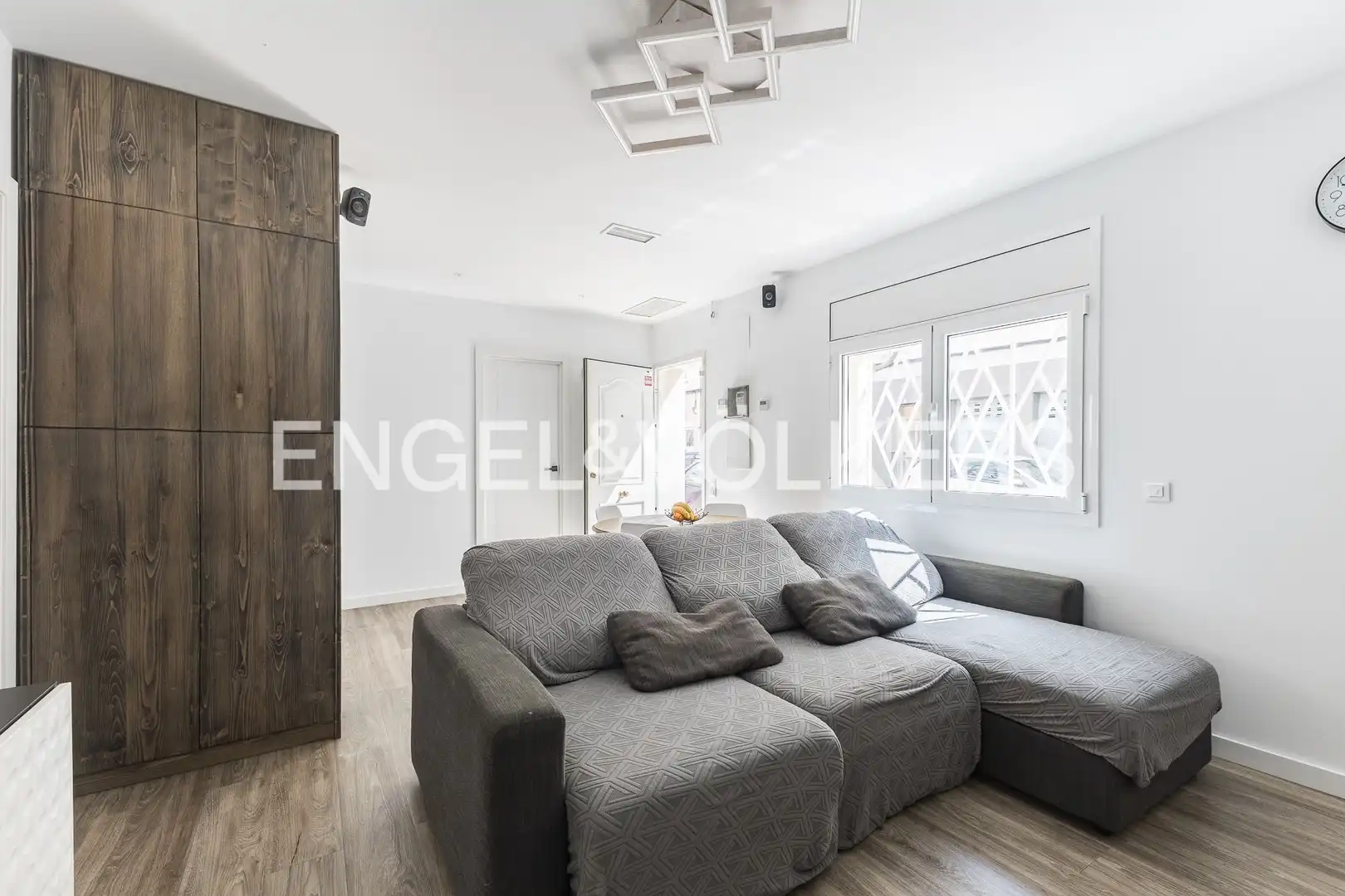 Sala d'estar de Apartament en venda en Sant Joan Despí amb Aire condicionat, Calefacció i Moblat