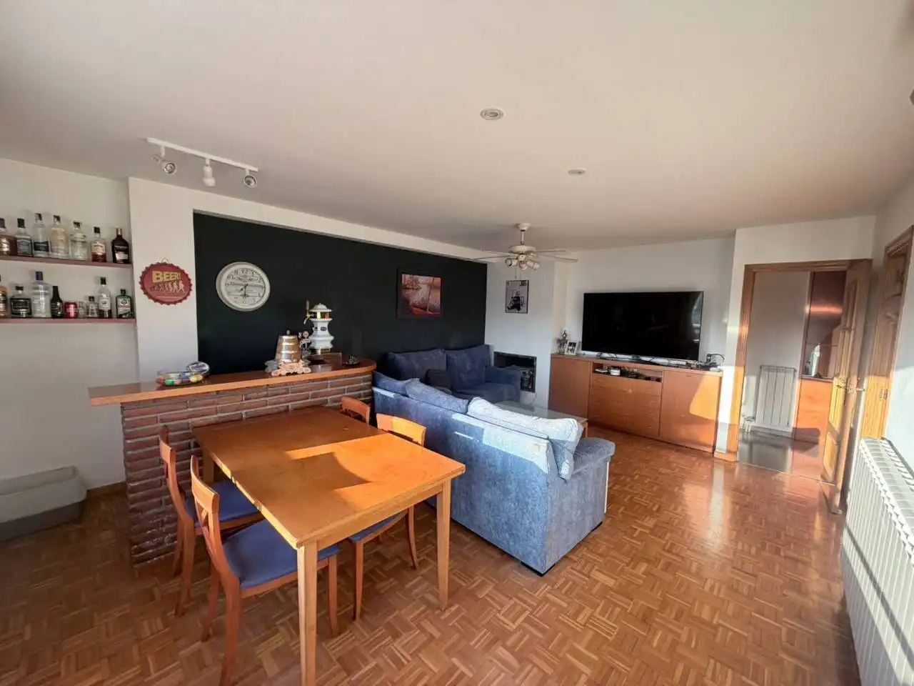 Sala de estar de Piso en venta en Terrassa con Aire acondicionado, Calefacción y Terraza
