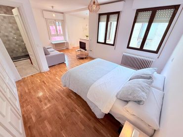 Studio mit Aufzug zur Miete in Centro