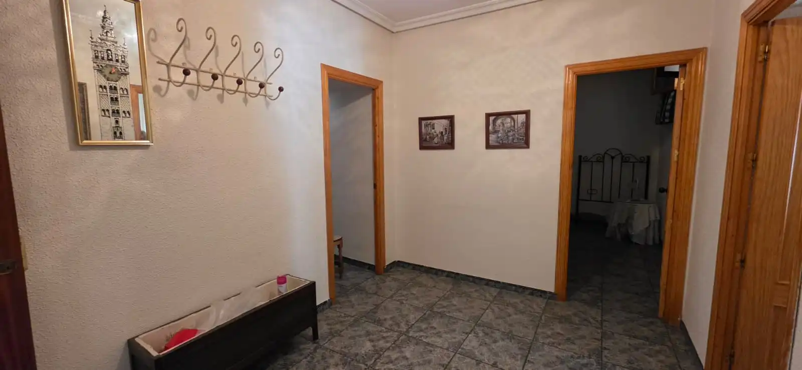 Casa o xalet en venda en Linares amb Terrassa, Traster i Forn