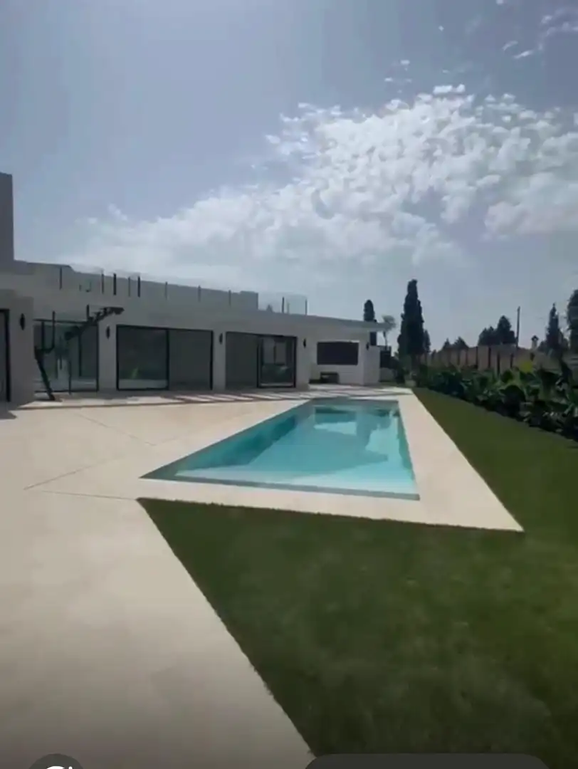Piscina de Casa o chalet en venta en Mijas con Aire acondicionado, Calefacción y Jardín privado