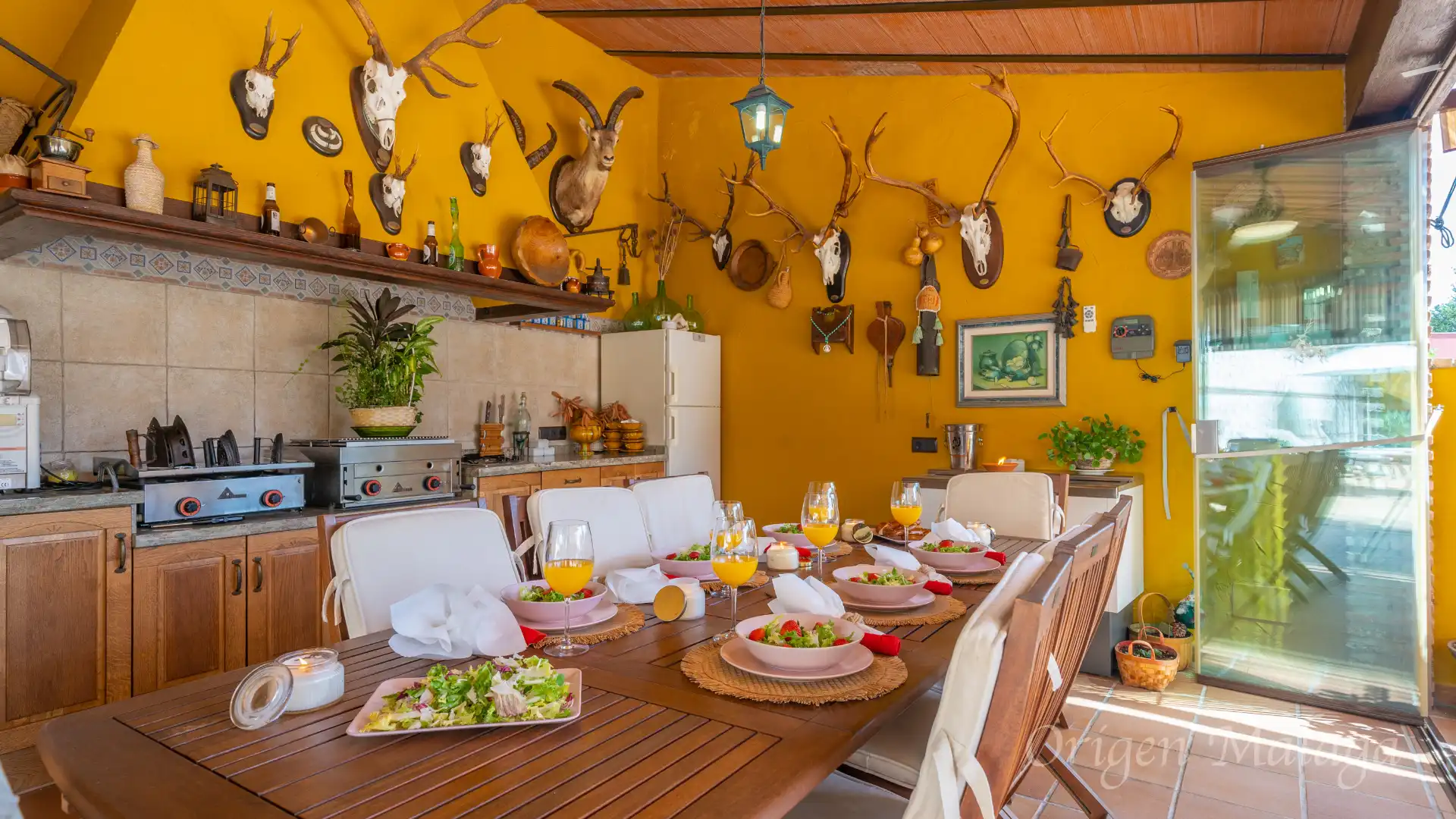 Comedor de Casa o chalet en venta en Alhaurín de la Torre con Aire acondicionado, Calefacción y Jardín privado