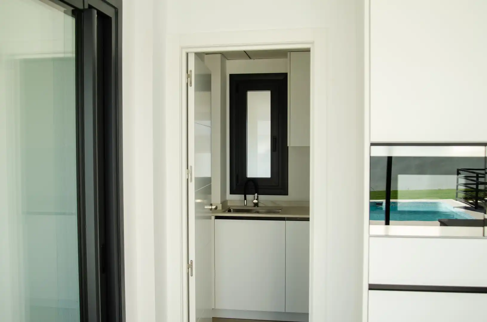Detached house with pool for sale in Calle Falcia, imagen 19