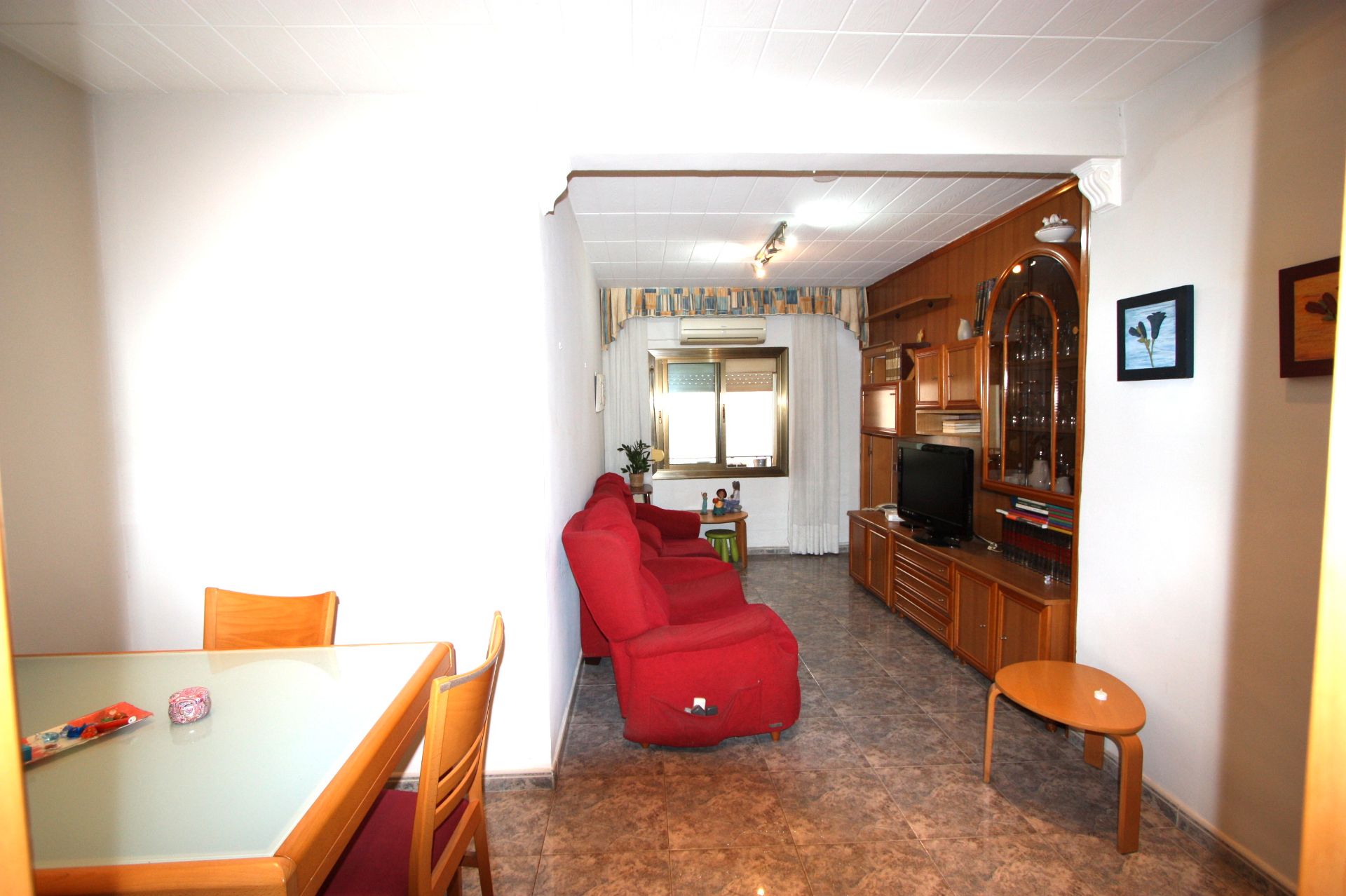 Living room of Flat for sale in Badalona  with Air Conditioner, Heating and Storage room
