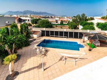 Xalet amb piscina en venda a L'Albir