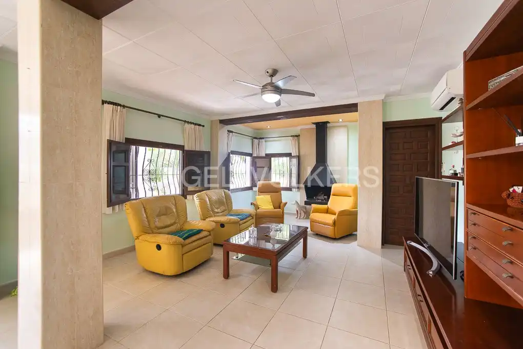 Sala de estar de Casa o chalet en venta en Vinaròs con Aire acondicionado, Calefacción y Jardín privado