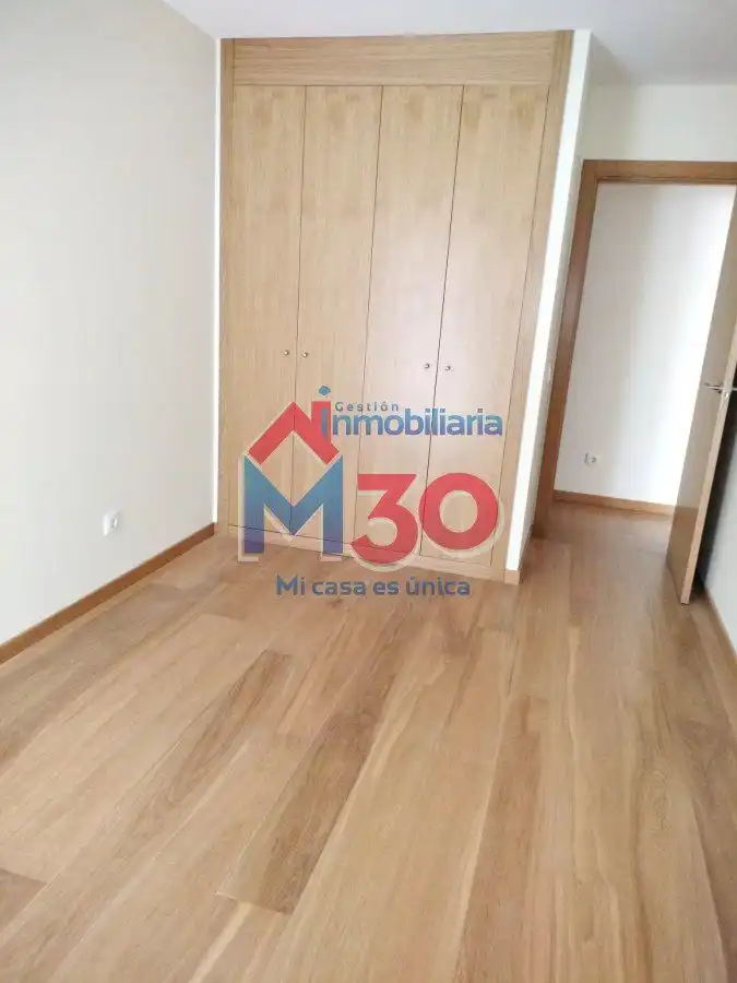 Dormitori de Pis en venda en Miranda de Ebro amb Calefacció, Terrassa i Traster
