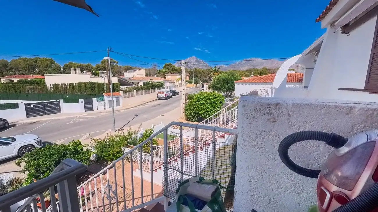 Vista exterior de Apartamento en venta en La Nucia con Aire acondicionado, Balcón y Piscina comunitaria