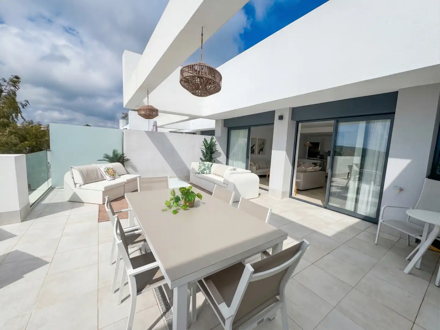 Terrasse von Dachboden zum Verkauf in Manilva mit Klimaanlage, Heizung und Terrasse