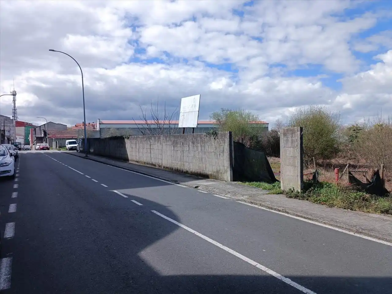 Residential land for sale in Muiño