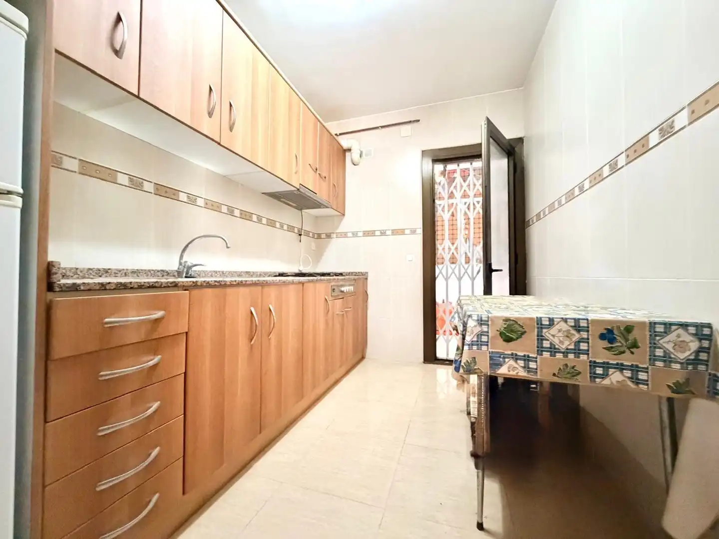 Cuina de Planta baixa en venda en Cunit amb Jardí privat, Terrassa i Traster